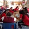 Estudiantes documentándose sobre Lectura Critica